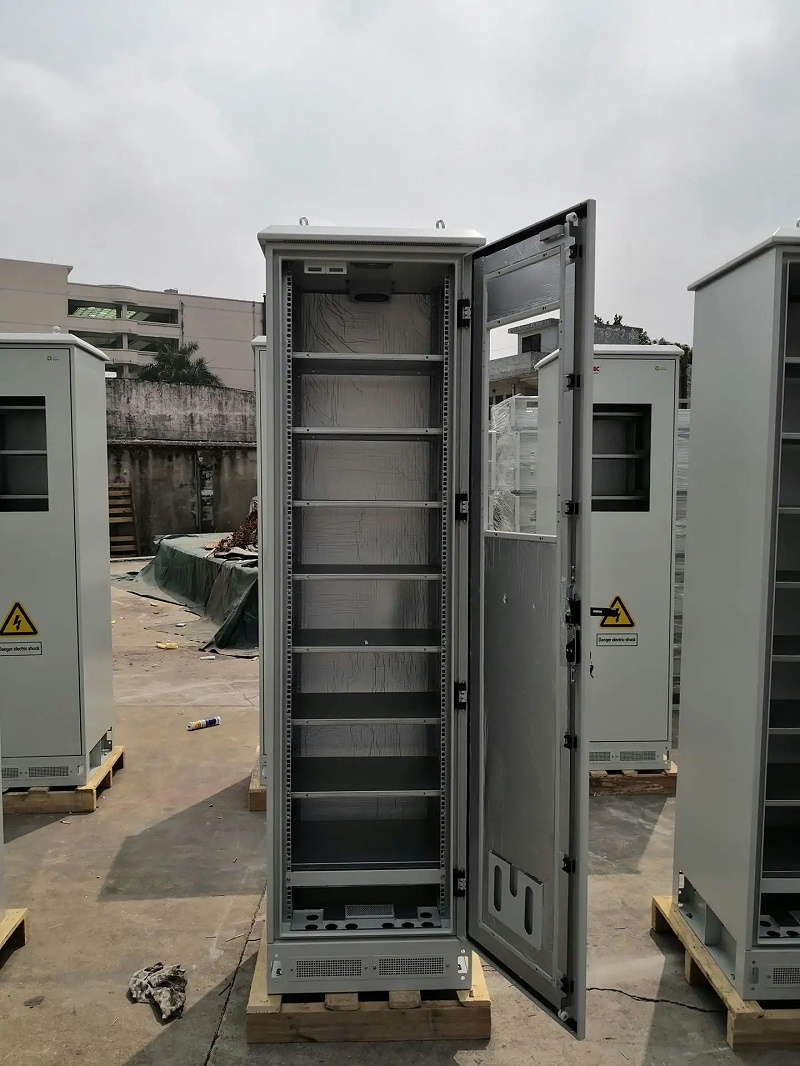 儲能柜1